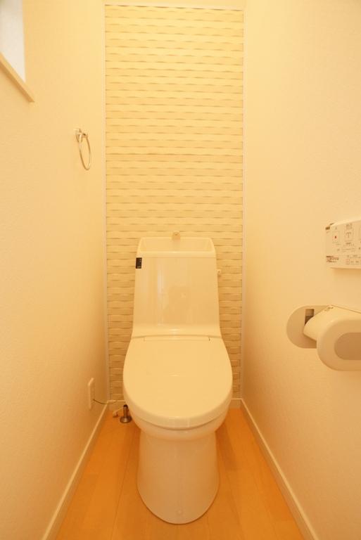 Toilet. 1F With Washlet