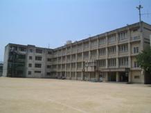 Primary school. Furuichi to elementary school 560m
