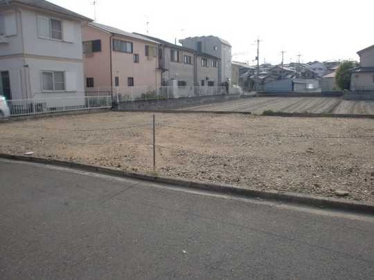 Local land photo. Land area is about 53.9 square meters. 