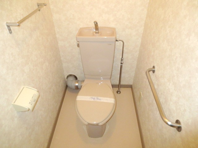 Toilet. Toilet space spacious ☆ 