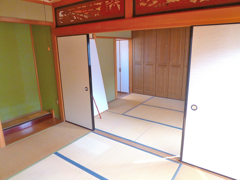 Other room space. It is rumbling said in tatami holiday