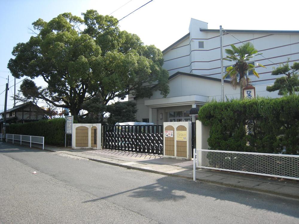 Primary school. Habikino Municipal Nishiura to elementary school 1383m