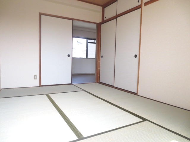 Living and room. I think you calm me Japanese-style room ☆ 