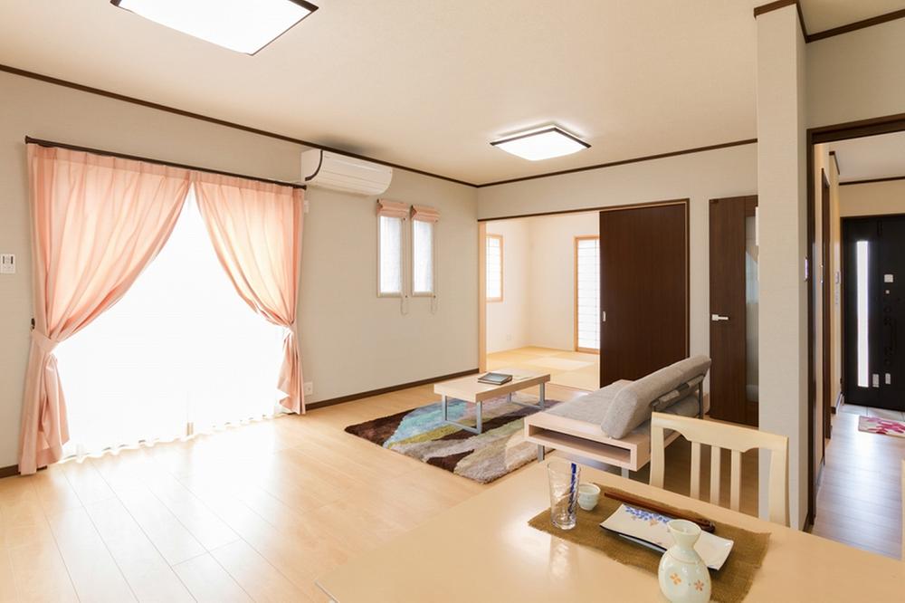Living. LDK is spacious 20 Pledge. Japanese-style room 4.5 Pledge has become a Tsuzukiai.