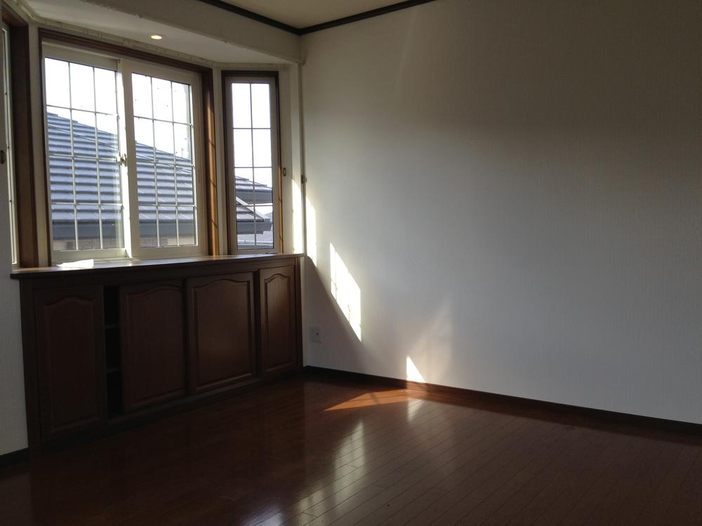Non-living room. 2 Kaiyoshitsu There bay window. (January 2013) Shooting