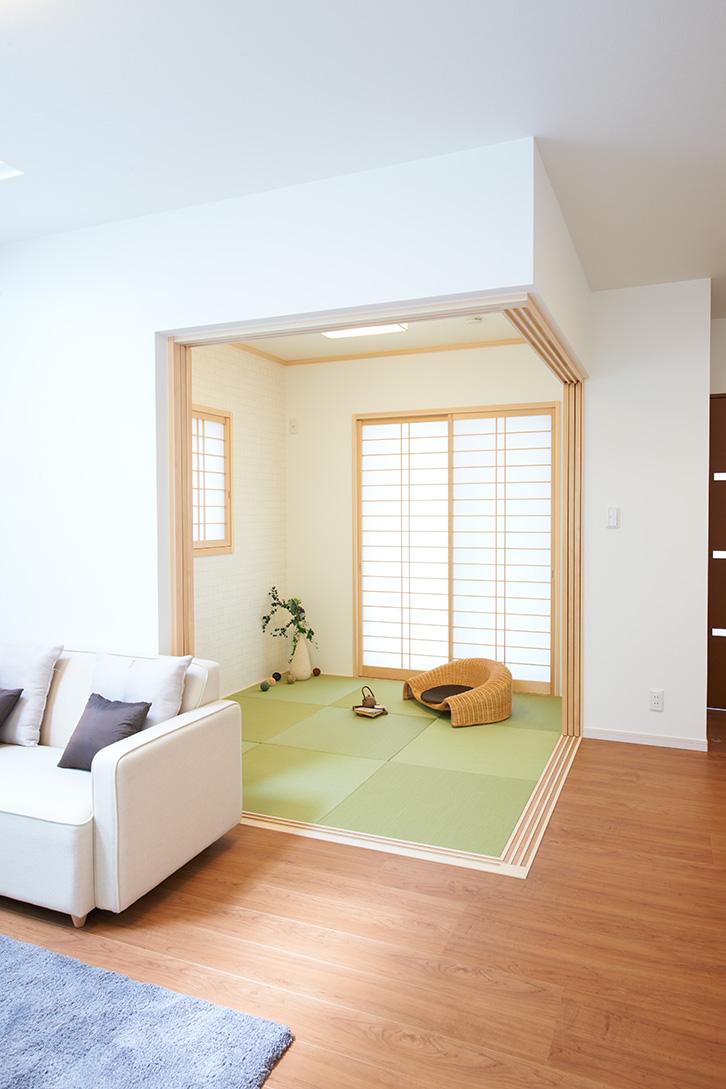 Same specifications photos (living). LDK Japanese-style room (local model house)