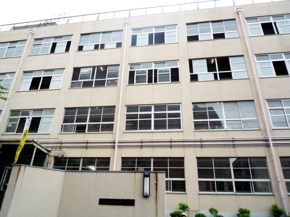 Primary school. Higashi Osaka Municipal Nishizutsumi to elementary school 791m