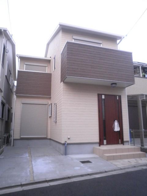 Local appearance photo.  ☆ Facing south