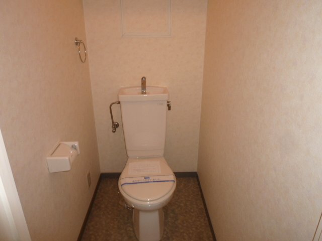 Toilet. Restroom of a little wider ☆ 