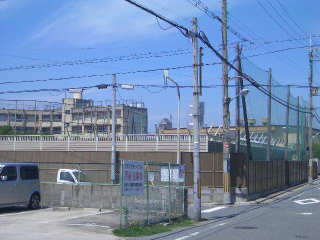 Junior high school. Higashi Osaka Municipal pilfered until junior high school 265m