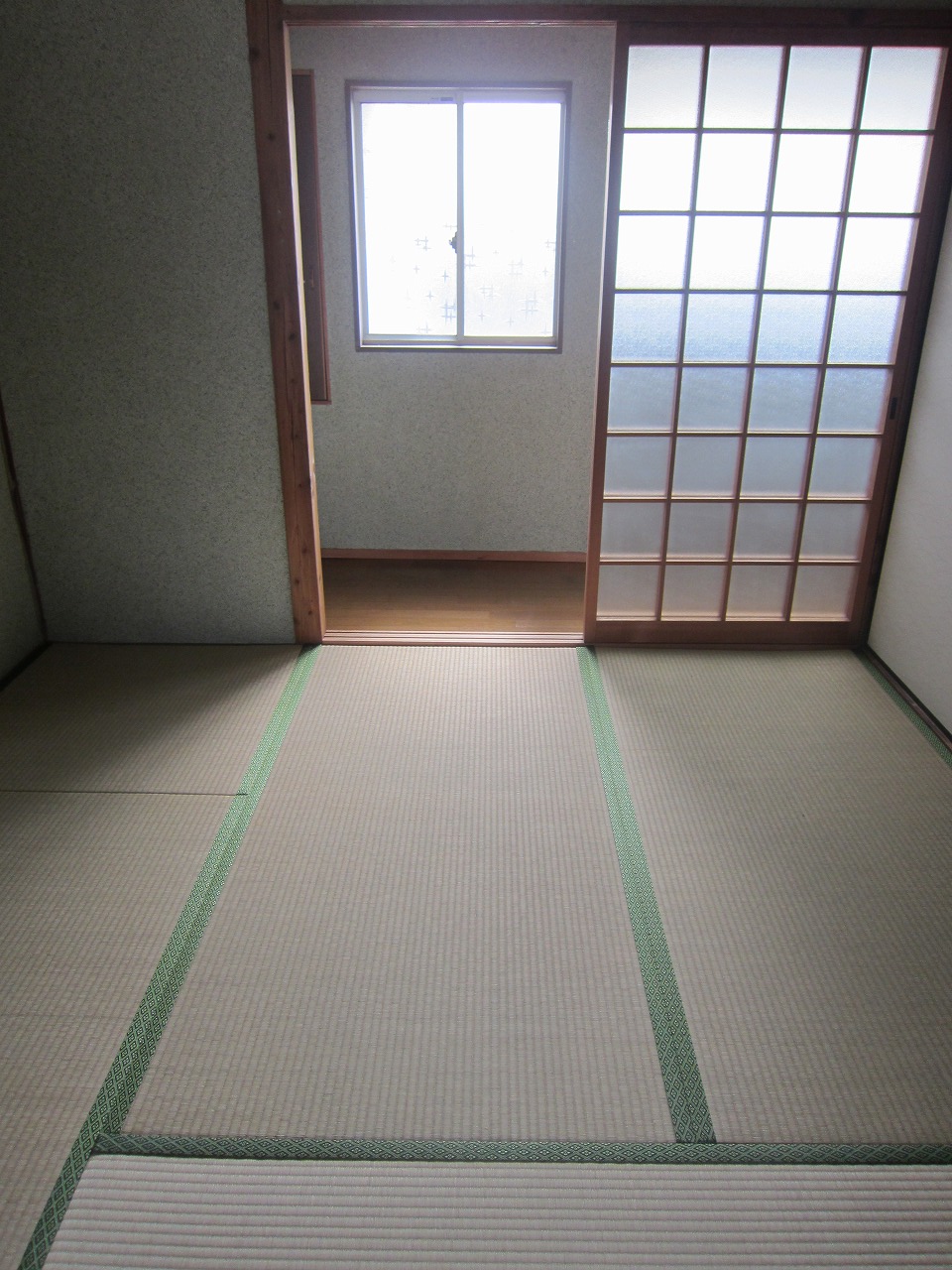 Living and room. The second floor Japanese-style room (2)