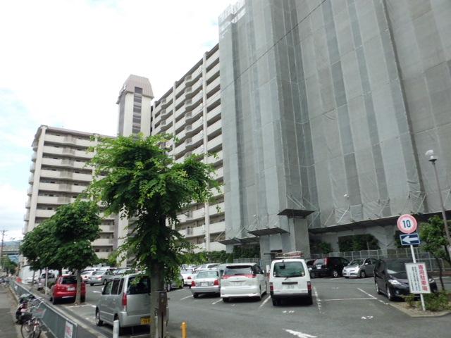 Local appearance photo. primary school, Supermarkets near life convenient!