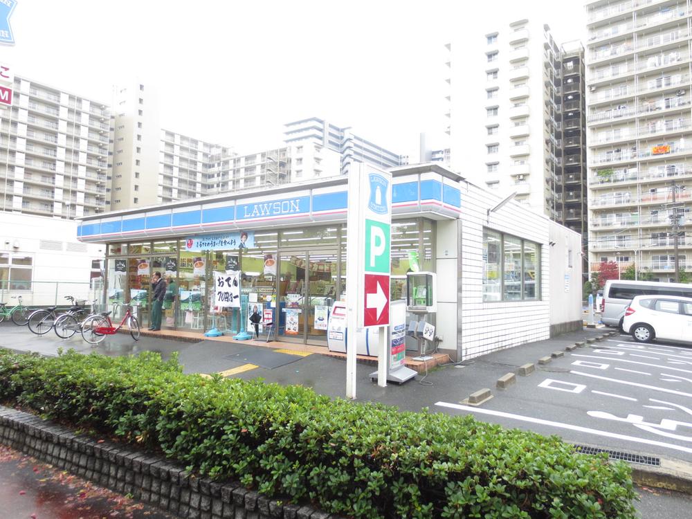 Convenience store. 347m until Lawson Nishiiwata shop