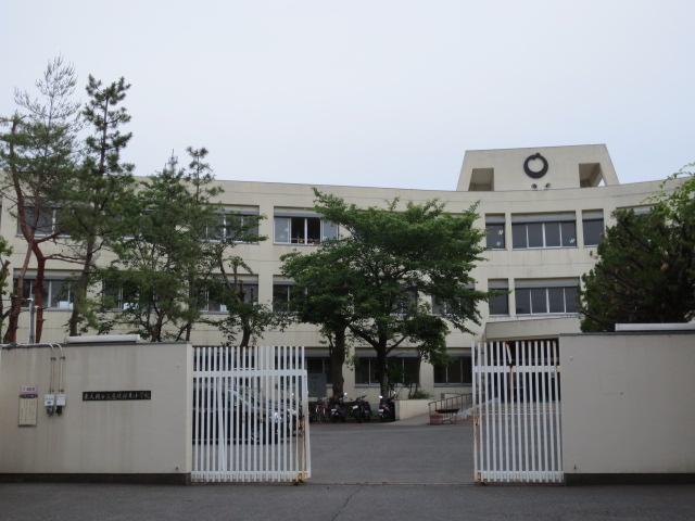 Primary school. Higashi-Osaka Tatsui Kibe 814m to East Elementary School