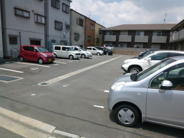 Parking lot. Happy parking towards the private car commuting. 