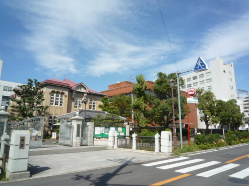 kindergarten ・ Nursery. Osaka Shoin Women came with kindergarten children Research Institute (kindergarten ・ 288m to the nursery)