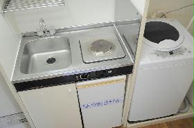 Kitchen. You can immediately move in the stove is also not need preparation so that with even a washing machine