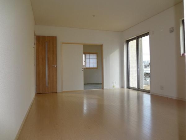Same specifications photos (living). Warm from underfoot with a floor heating living