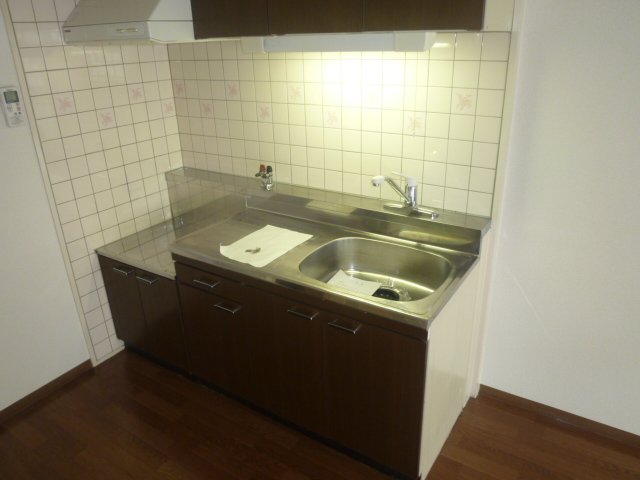 Kitchen. Please, set up a gas stove of your choice ☆ 