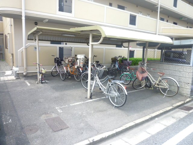 Other common areas. Is a parking lot with a roof.