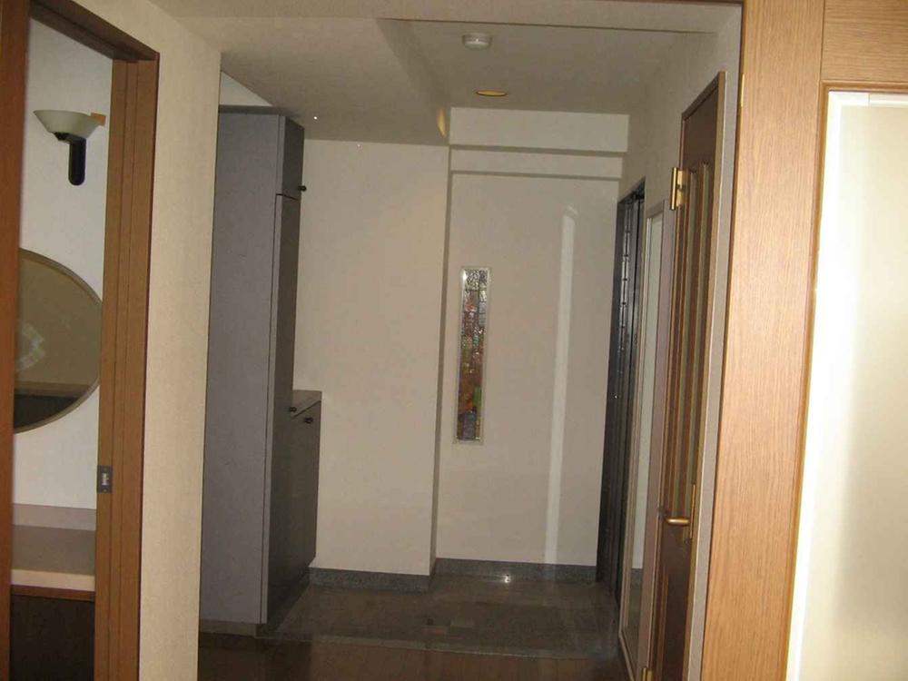 Other introspection. Indoor (02 May 2012) shooting