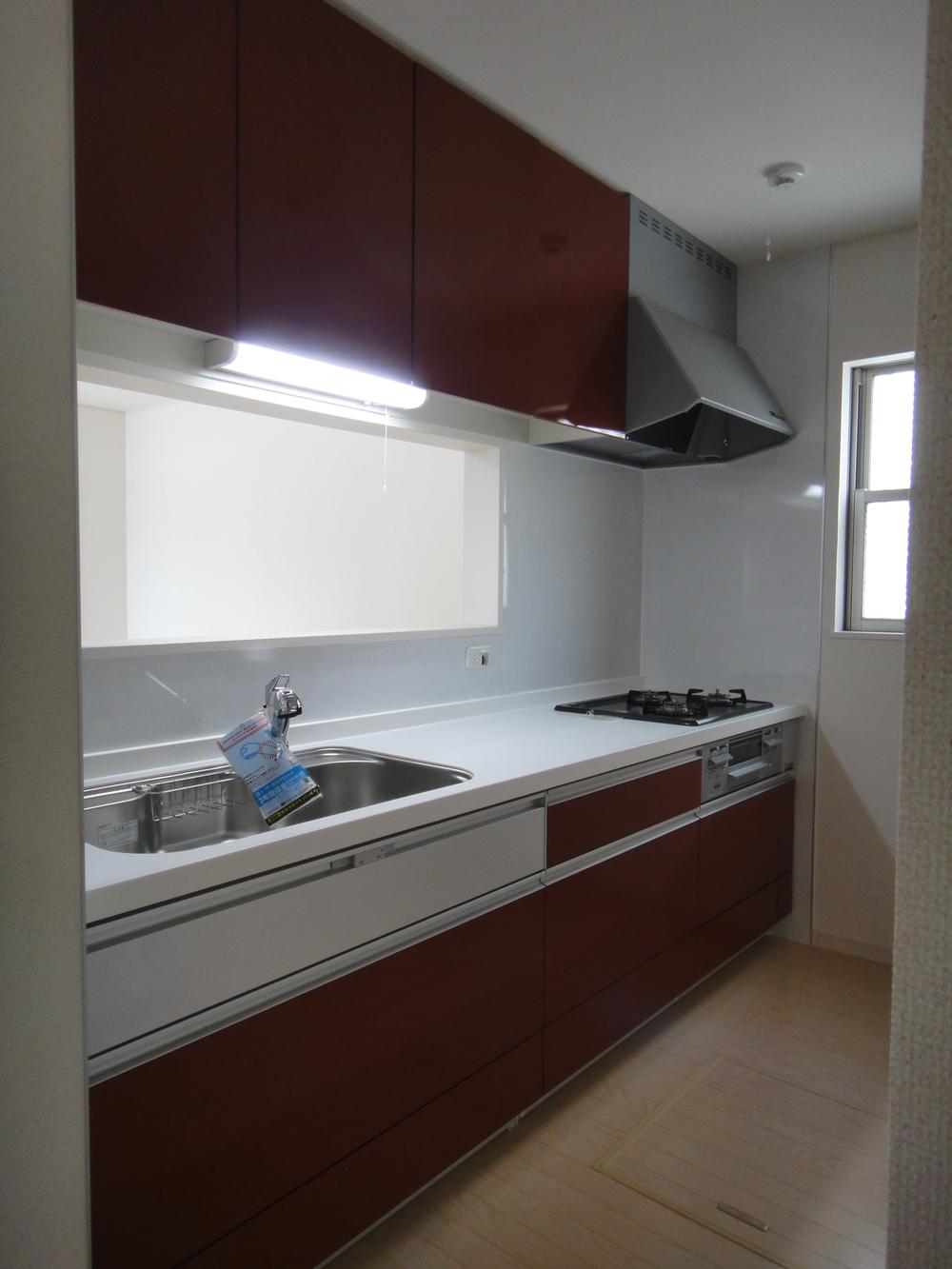 Same specifications photo (kitchen). Color pattern is there some