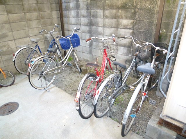 Other common areas. Is a bicycle parking lot. 