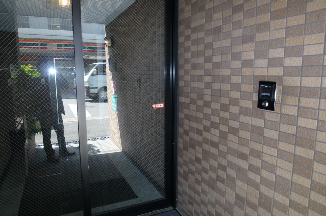 Entrance. auto lock