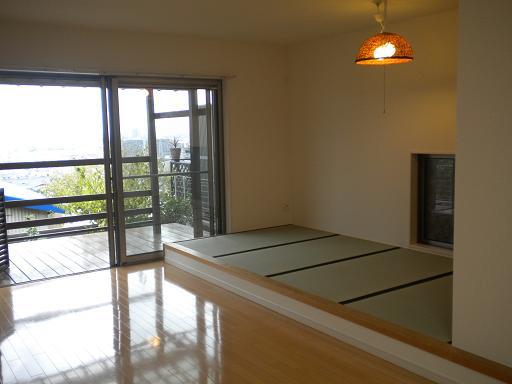 Non-living room. Relax in the tatami space