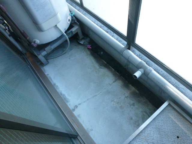 Balcony. Day ・ Ventilation is good. 