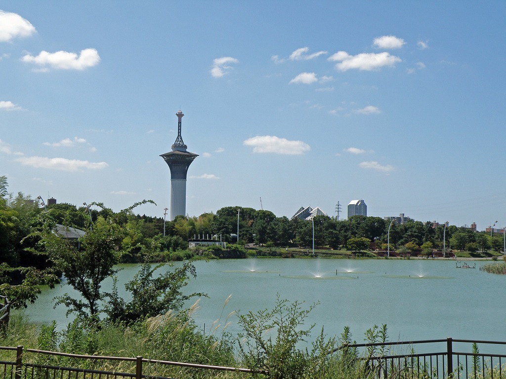 park. Tsurumi Ryokuchi 2200m to the park (park)