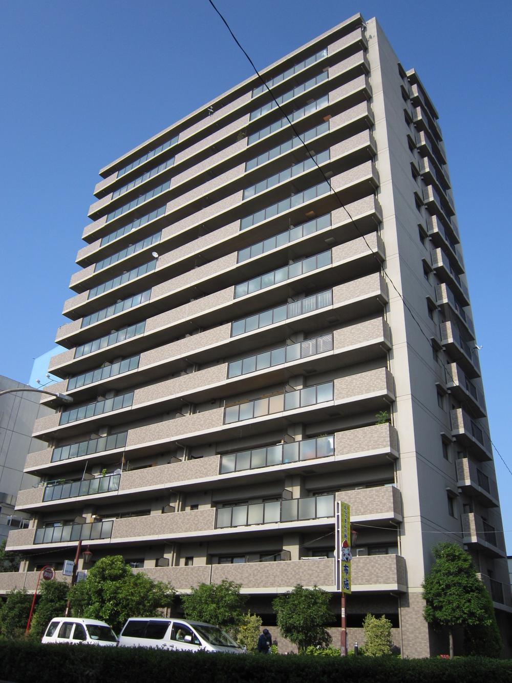 Local appearance photo. 15 is a 6-floor part of the story!