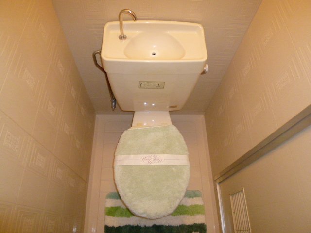 Toilet. Wallpaper is a toilet with a clean feeling in the fashionable. 