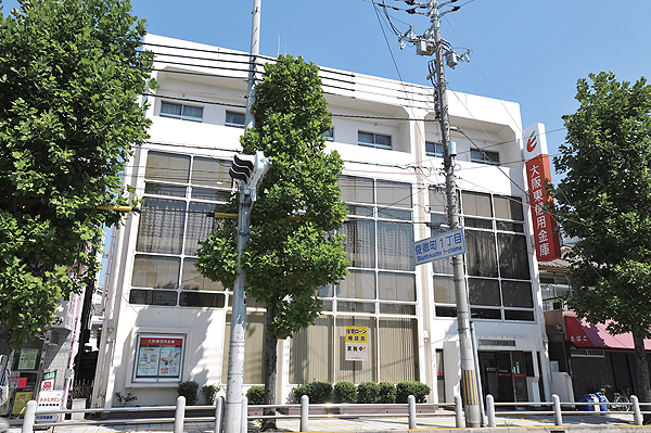 Surrounding environment. Osaka Higashi credit union Yonghe Branch (1-minute walk ・ About 60m)