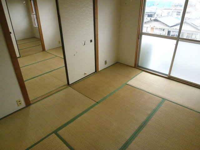 Other room space. Is a Japanese-style room.
