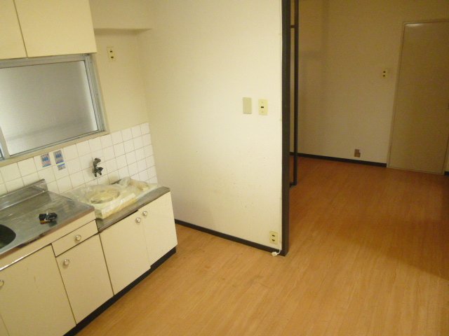 Living and room. Kitchen space is wide.