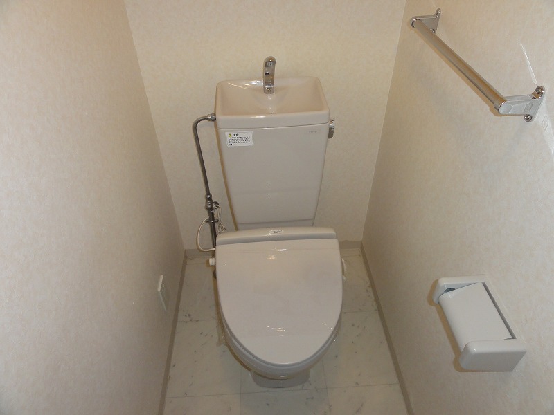 Toilet. Apamanshop Suminodo shop ⇒ toll free 0800-808-7114