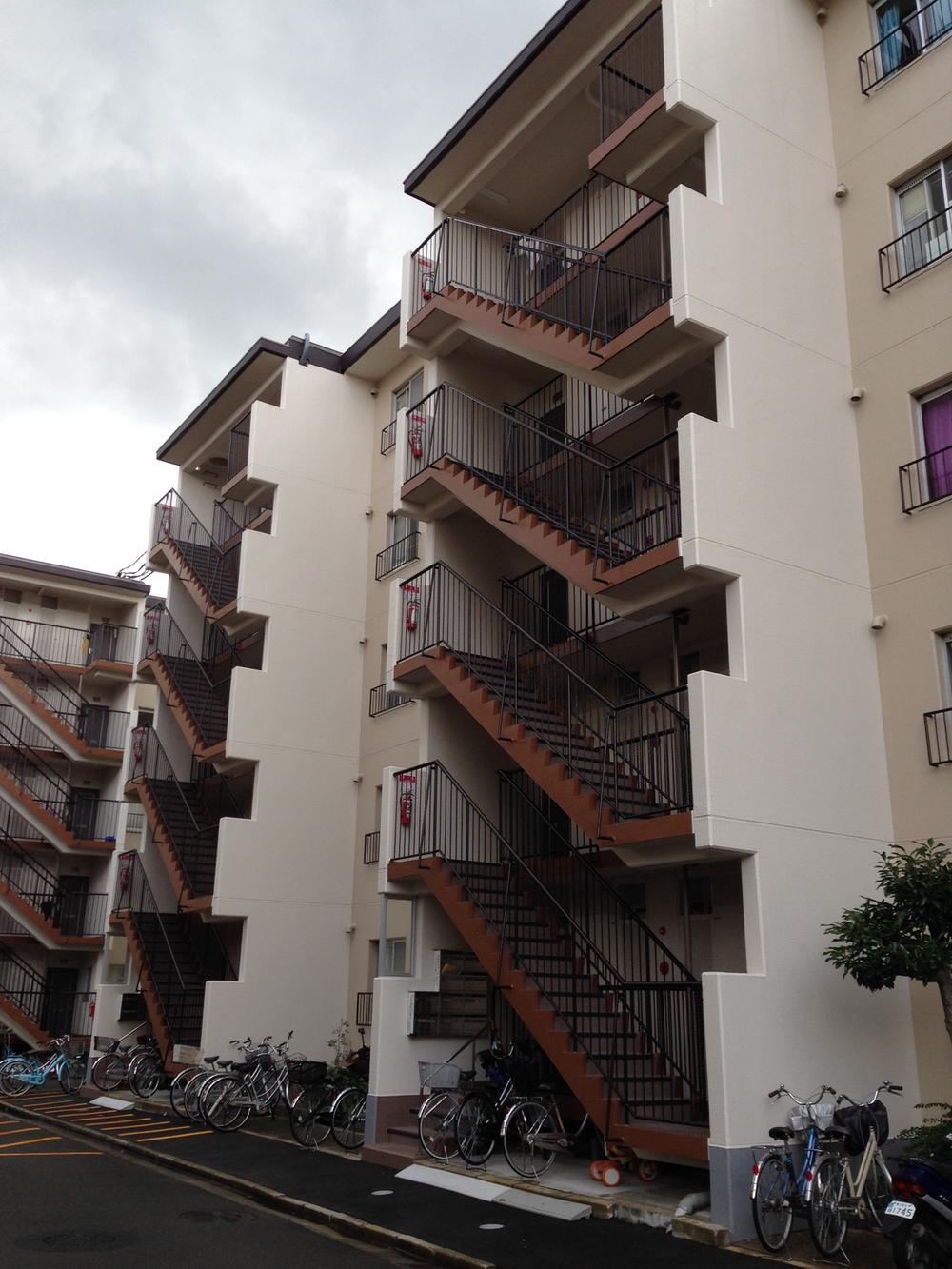 Local appearance photo. Local (11 May 2013) Shooting