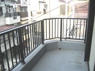Balcony. The third floor of the main balcony! Relaxed.