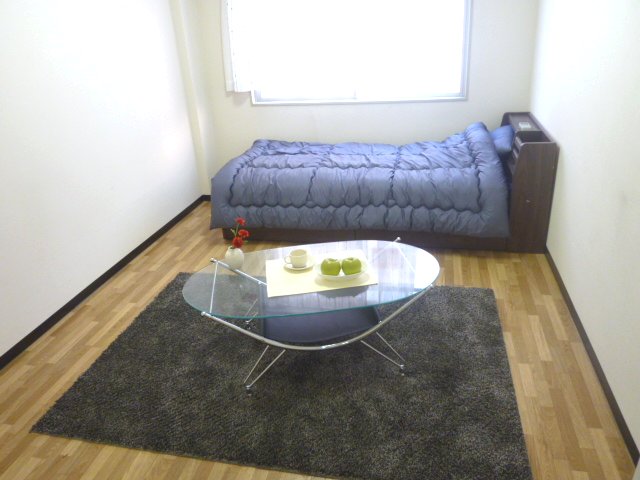 Living and room. Model is room. It is the spread of Western-style.