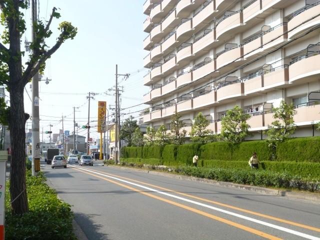 Other common areas. View is good in the high-rise floor
