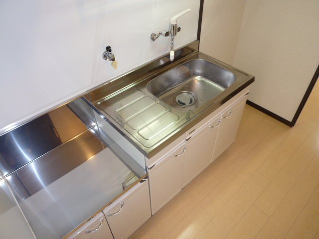 Kitchen. Like mandatory cuisine, You can put two-burner stove ☆ 