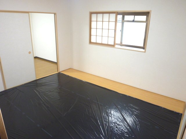 Other room space. Japanese-style room is 7 quires