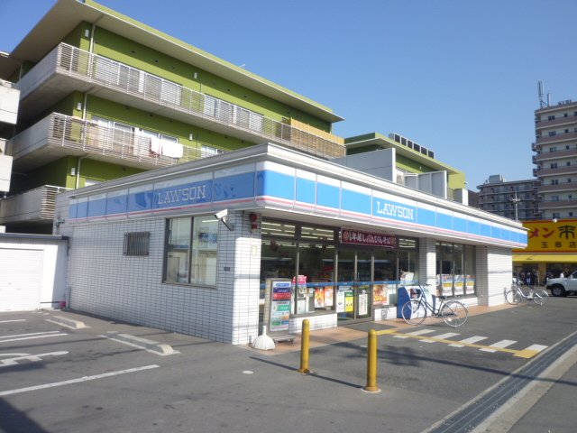 Convenience store. 431m until Lawson Higashi Hanazonohigashi Machiten (convenience store)