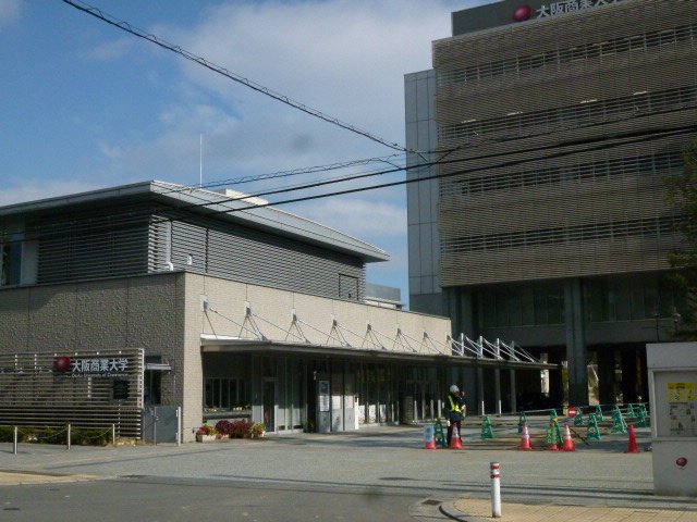 University ・ Junior college. Private Osaka University of Commerce (University ・ 393m up to junior college)