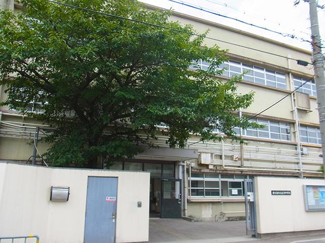 Junior high school. Higashi Osaka Municipal Evergreen until junior high school 1188m