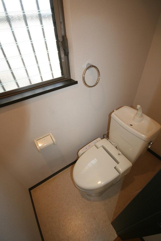 Toilet