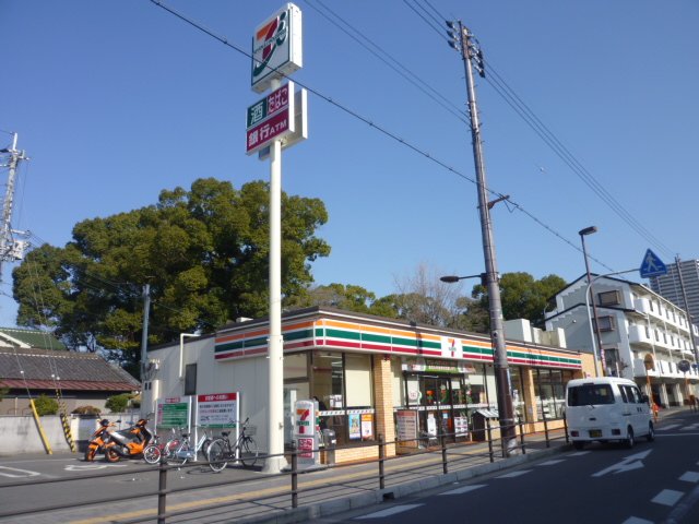 Convenience store. Seven-Eleven Higashi Nishiiwata 1-chome to (convenience store) 111m