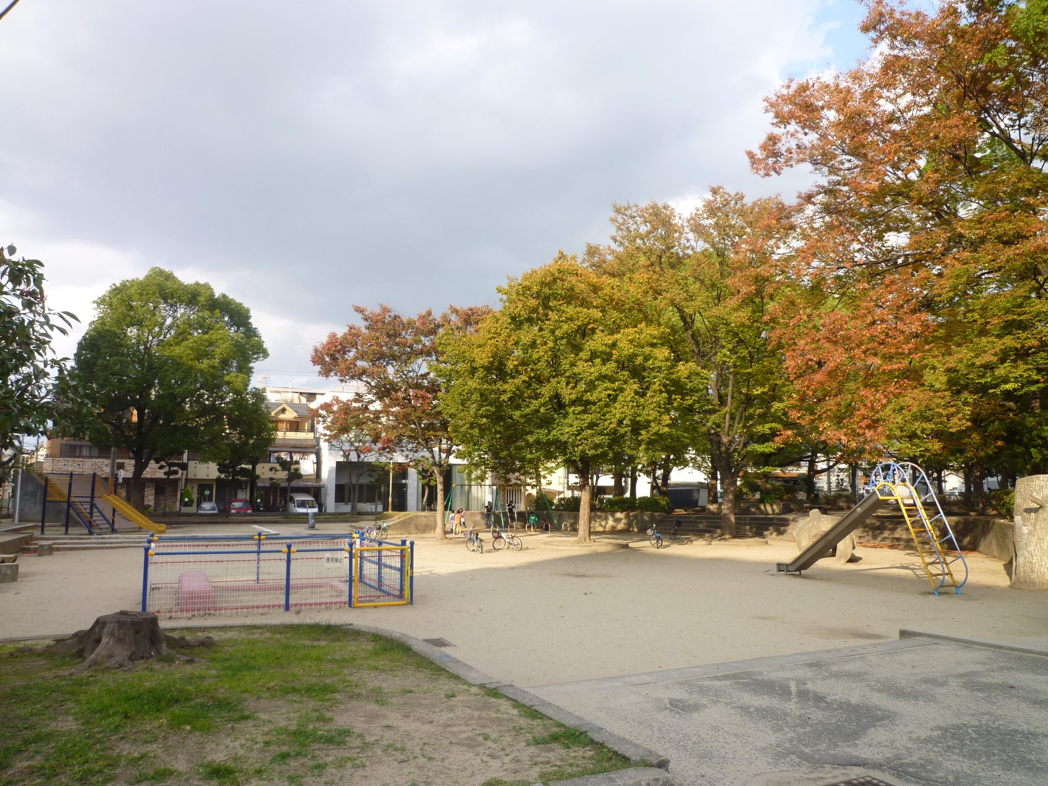 park. 203m to Kawamata park (park)