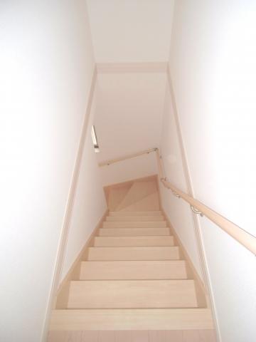 Same specifications photos (Other introspection). There are all rooms 6 quires more